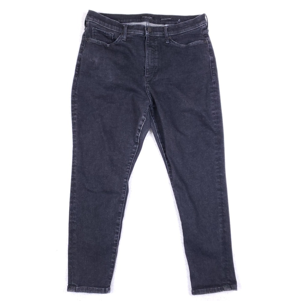 High-Rise Black Women’s Jeans